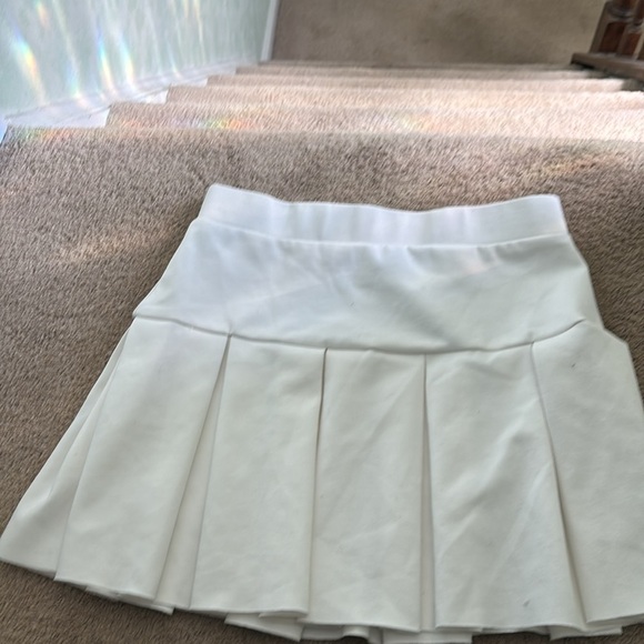 Lioness White Pleated Mini Skirt - Picture 3 of 5